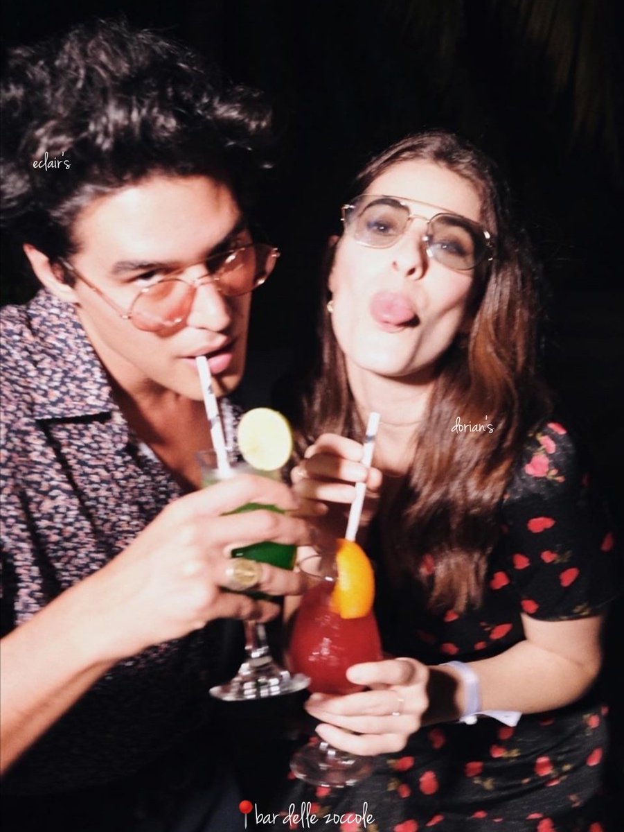 dorianhogws's tweet photo. a strong friendship doesn't need daily conversations, doesn't always need togetherness, as long as the relationship lives in the heart, true friends will never part.
     -@eclairhogws https://t.co/BWnXDpnaUO