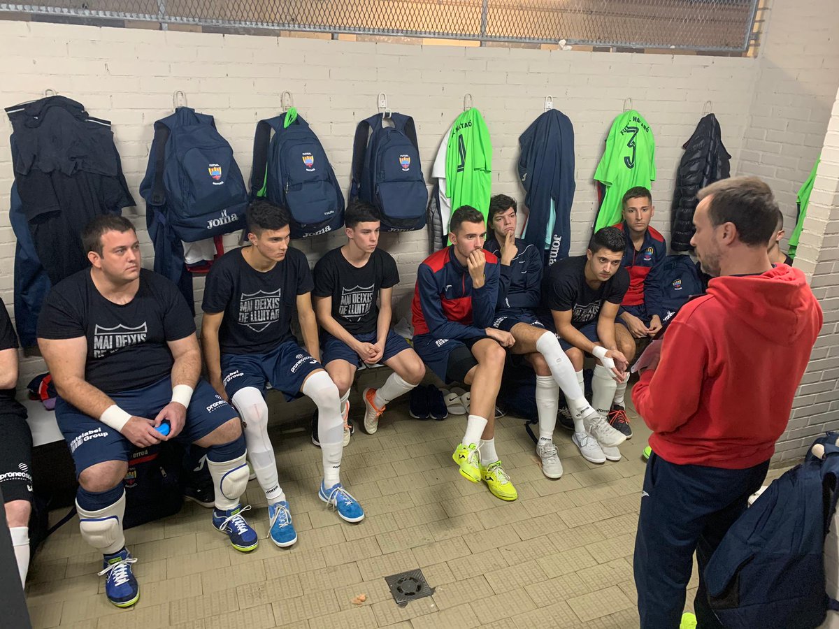 treblasab's tweet photo. #FutsalTips - Here you could find the posts related to how to work psychological and managing futsal situations.
- HOW TO MANAGE A FUTSAL GAME: https://t.co/hAuIeXW6ZF
- HOW TO WORK PSYCHOLOGY COMPONENTS: https://t.co/PTiryE3PBI
#futsal #coaches #learnfutsal https://t.co/zjYXcNlRks