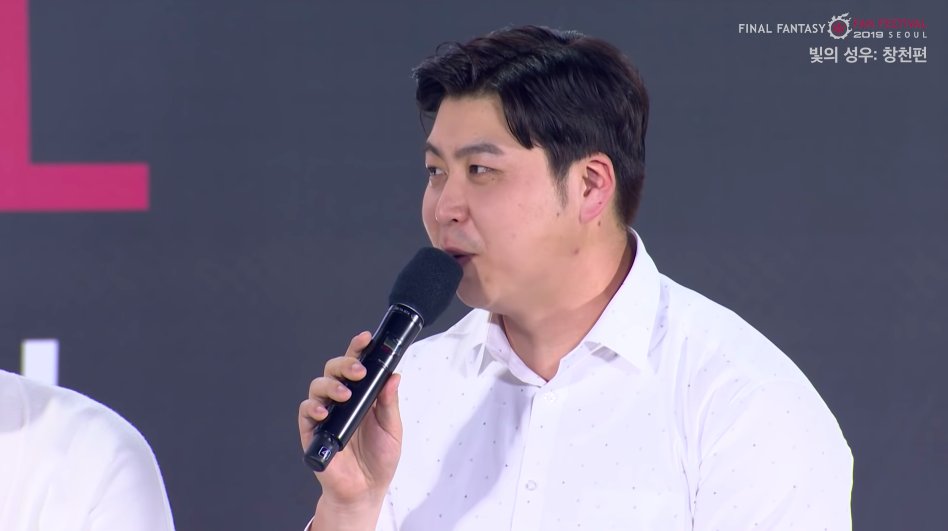 권성혁:에스티니앙은 차가운 듯하면서도 매력 있는, 인간적인! 그런 캐릭터가 아닌가.. 대사를 보면 에스티니앙 자체가 거만하고 도도하게(웃음)항상 대사를 칠 때 그런 느낌이거든요. 
남도형: 도발하고, 무시하고..
권성혁:(웃음)항상 내리보고..약간 그런 말투라서..

관객: 에스티니앙 사랑햌!!!!