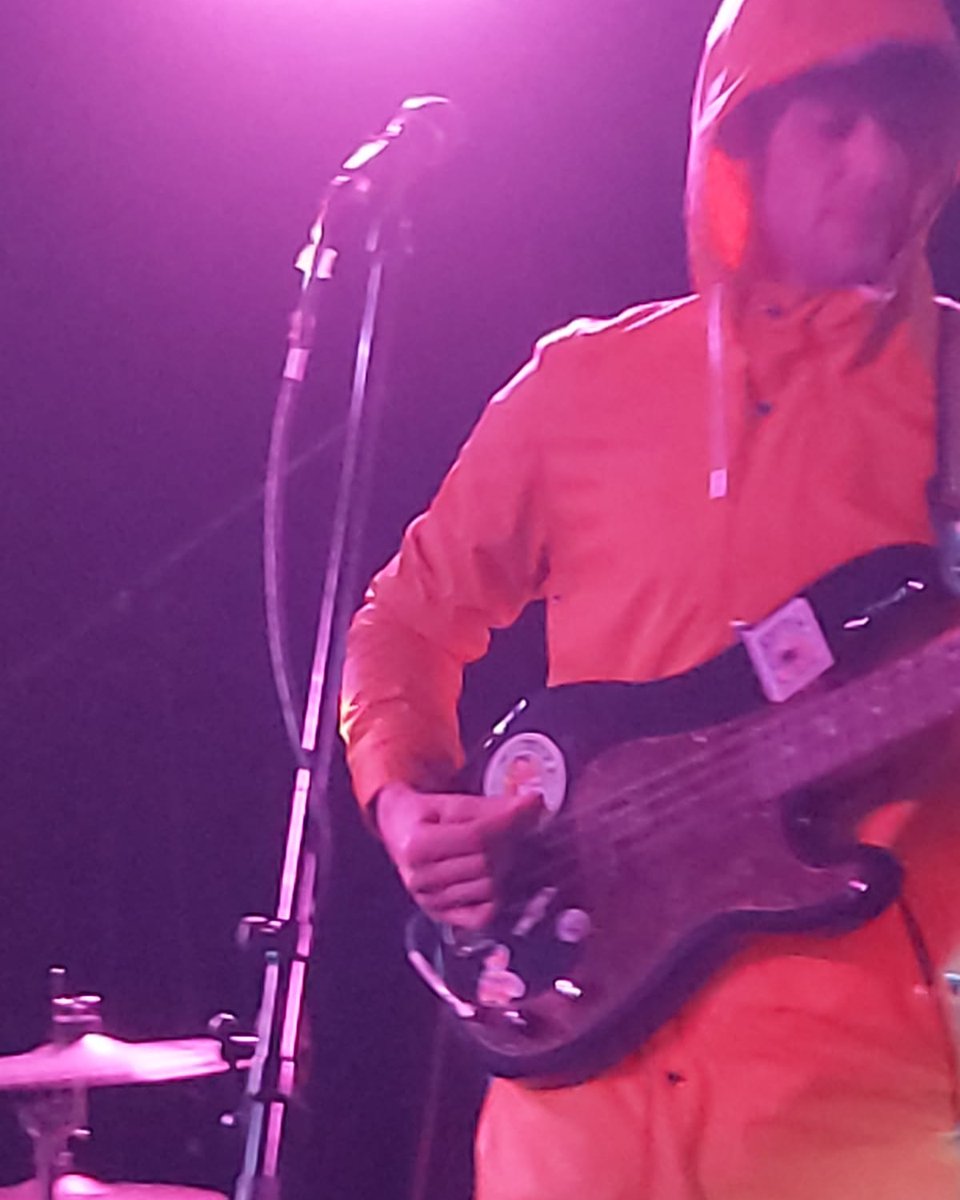 #brightongigs #coolpictures #bassplayer #synth #punk thanks for the pic <a href="/KayoOpebiyi/">Kayo Opebiyi</a>