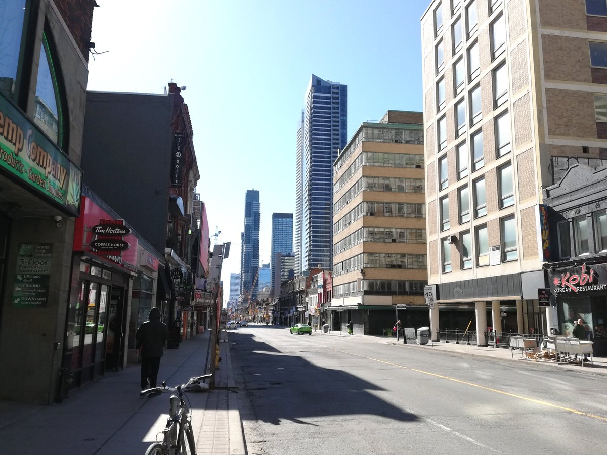 Downtown Yonge Street on a beautiful sunny day. 

It's like a ghost town down here. 

Eerie. 😟

#Toronto #yongestreet #COVID19toronto #coronavirus