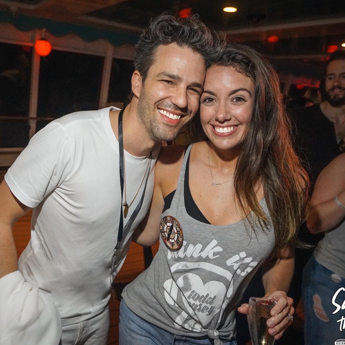 toddcarey's tweet photo. Happy Birthday to super mom &amp; super hot wife @lindsayyygrace

This woman does it all. Incredible mother, professional powerhouse, &amp; knows have to have an great time

This year has been dream. Getting married, having Graysen, &amp; releasing music with you by my side, I'm the luckiest https://t.co/gdk4ZiV0ju