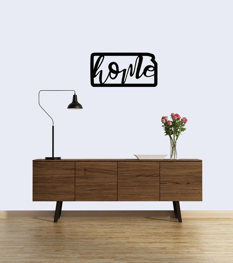 poem_design's tweet photo. You know Dorothy said: "There's no place like home." Happy National Kansas Day! #walldecor #homedecor #wallart #interiordesign #art #decor #peopleofearthmatter #poemdesignco https://t.co/BRSCWe4Aaf