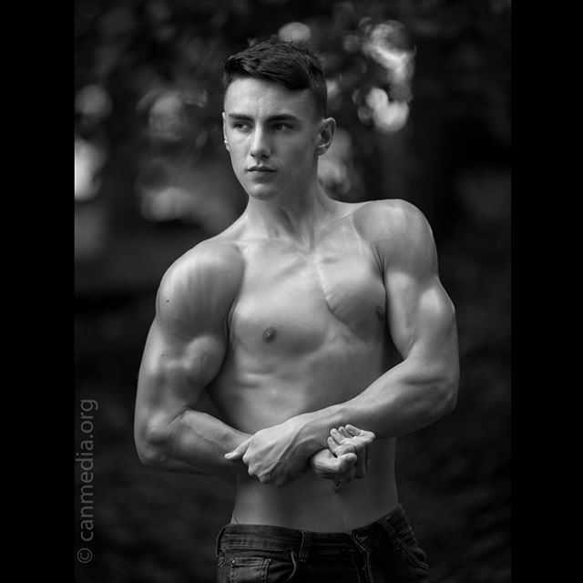 Canmediaorg's tweet photo. Happy B-Day to Honza, one of rising stars of Czech BB scene!  on this pic from 2018 he is just 15 yo. .
.
@paces.jan .
.

full gallery and vid available at onlyfans, link in bio. Printed photos of all models up to 36x48in (A0) are available (DM for prici… https://t.co/WyQ0UZYiYf https://t.co/k8toB73Di7
