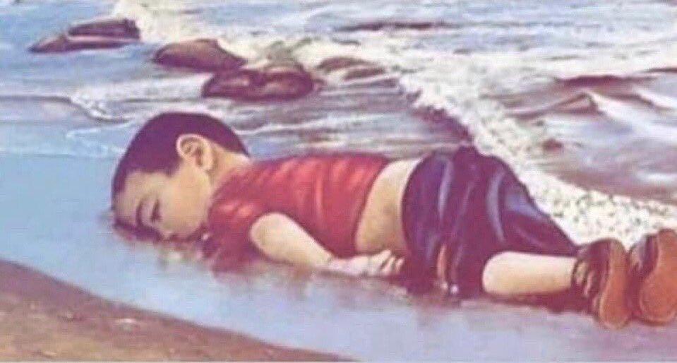 nisancahayat's tweet photo. Dünyanın yanacağı senden belliydi 
         “ÇOCUK”
Dünya yanıyor Aheste aheste 
Hemde çocukları öldürmeyen 
              VİRÜSLE ....!!! https://t.co/qlD8kKl5YC