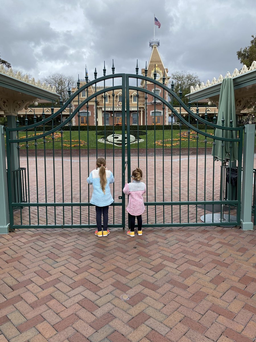 April Simms tweet media