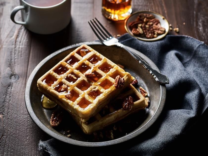 BudgetBachelor's tweet image. This #recipe will wake you up - Bourbon Pecan Waffles with Banana Jam: buff.ly/32jICMB #mencook #breakfast