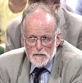 By 03 I was a Major, Chief of Staff to Dep Comd of the Iraq Survey Group. The bloke showing Dr David Kelly around Baghdad days before he returned to face enquiry. I’m not a blind government fanboy. Let's say I learnt the dangers of conflating politics & science the hard way. 5/15