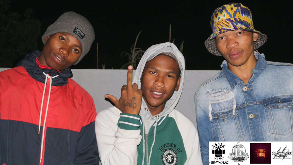 trainmusicinc's tweet photo. @itu_medupe hosts #nkakokotella 2 SINGLES Launch 
https://t.co/LT2LlMxs2Q #traintvza #weindastreets #musicwithacourse #itu #nka #kokotella #nkakokotela #launch #event #botshabelo #freestatehiphop #weaintstoppinganytimesoon

More pics on IG:@trainmusicza https://t.co/g9PML6S1jV