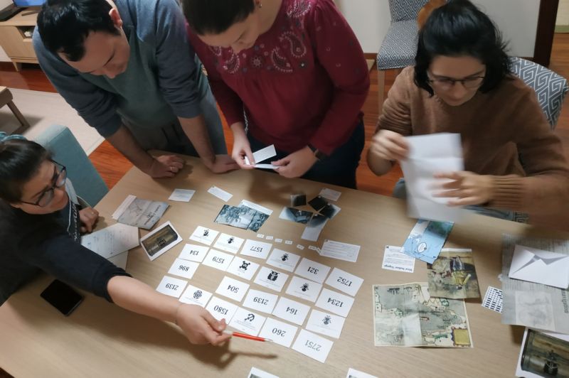 CandadoRojo's tweet photo. La #EscapeRoom "El Tesoro de Drake" gratis en PDF como apoyo a la campaña #YoMeQuedoEnCasa
Fácil de montar: impresora+tijeras. De 2 a 6 personas y la persona que lo monte también puede jugar.
https://t.co/A9ciHQsyFQ
Gracias por compartir! #coronavirus https://t.co/lCvFGQOhgo