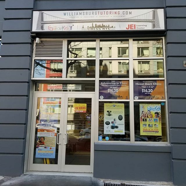 FasTracKidsBK's tweet photo. Hi Parents, the FasTracKids Williamsburg Center is open for all our regular classes and an expanded Camp program this week in conjunction with ChessNYC! "A Day of Creativity, Robotics and Enrichment" Full/half/extended day and drop-in too! … https://t.co/3zv7xnidcc https://t.co/u27FrEcfKl