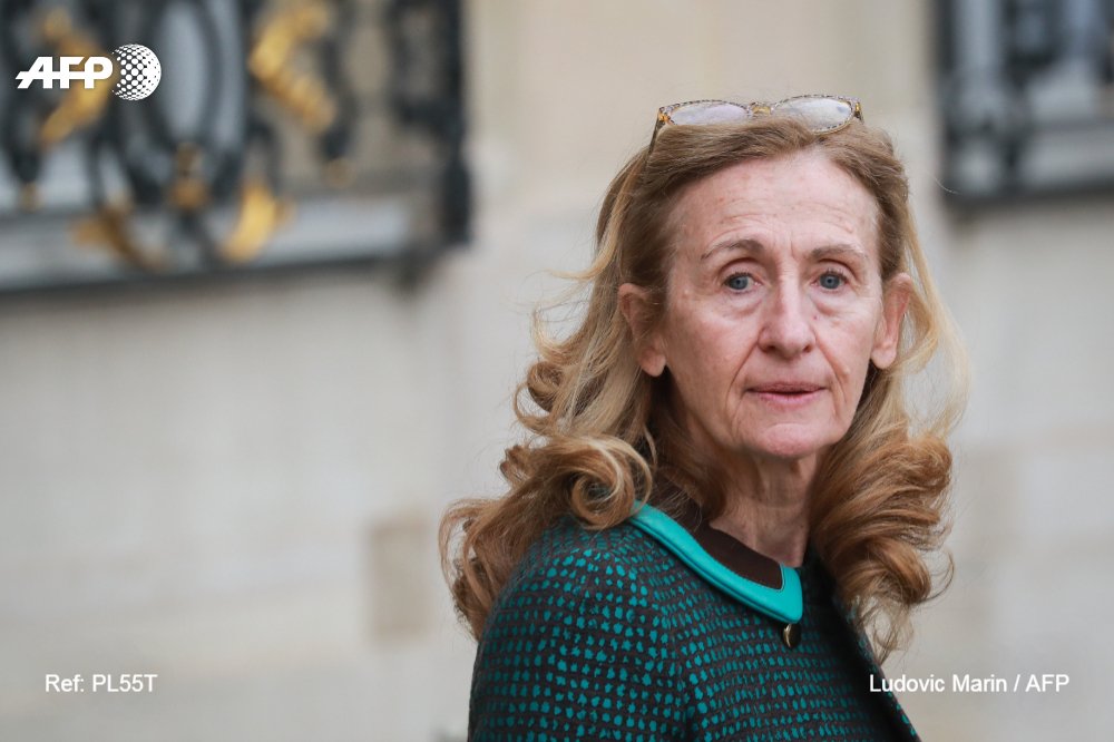 afpfr's tweet photo. Les tribunaux en France seront fermés à partir de demain en raison du coronavirus, sauf pour le traitement des "contentieux essentiels", a annoncé aujourd'hui la garde des Sceaux Nicole Belloubet dans un mail adressé aux agents du ministère de la Justice #AFP https://t.co/oWy5lXAmaV