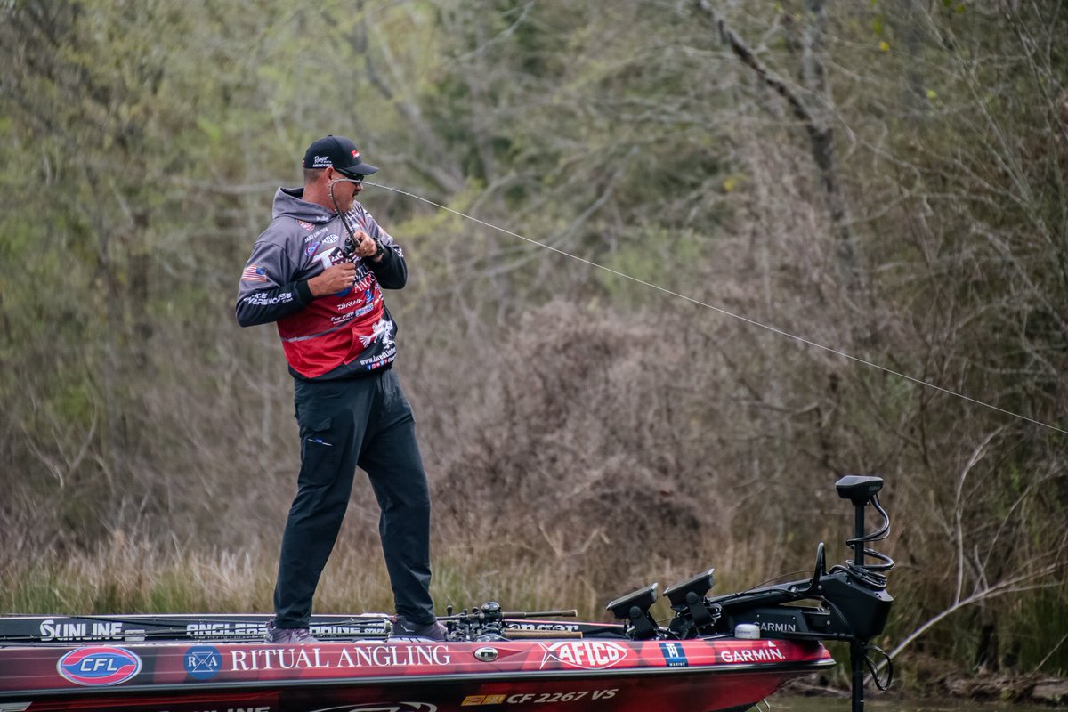 TeamLintner's tweet photo. Sweet shot from day 1 🎣 #bassprotour #lakefork #ritualrods #ritualangling  #sunline #daiwa #aftcofreshwater #tacklewarehouse 📸 @phartsy  ⁦@MajorLeagueFish⁩ ⁦@TackleWarehouse⁩ ⁦@AftcoFishing⁩ @SunlineAmerica⁩ ⁦@DaiwaUSA⁩ ⁦@RangerBoats⁩ https://t.co/37Lun87sKE