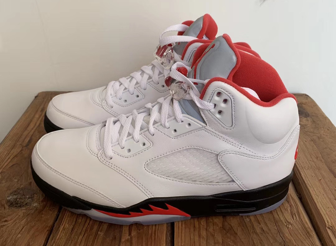 25 air jordan v fire red