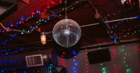 Food Specials All Day! 50% off 1/2 Rack of Ribs while supplies last! #sundayfunday #weekendvibes