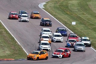 Car 14 out in front now with a new driver Dominic let’s see him do the same and take it to victory again