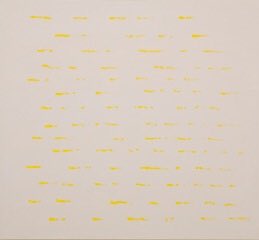 A simple vista parecen cuadros muy sencillos, sin embargo, cuando te acercas puedes ver muchas capas de materia que logran esos hermosos matices y distintas texturas a veces inapreciables en fotos.Sencillas pero matéricas, sus obras juegan con nuestra percepción.