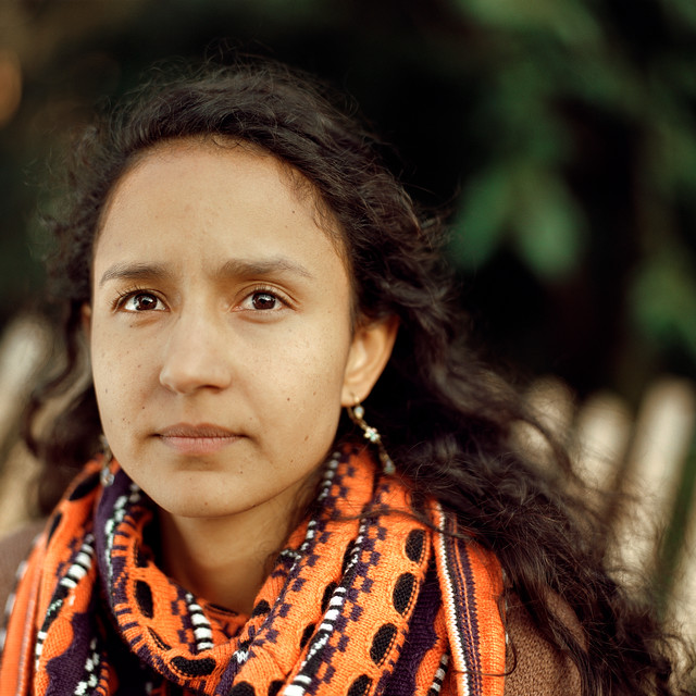 amnistiamexico's tweet photo. .@BerthaZuniga1 mantiene el legado de su madre Berta Cáceres, asesinada hace 4 años, y continúa luchando por un futuro justo y sostenible. 🌿 💦 
Celebremos la valentía de estas defensoras que inspiran a gente de todo el mundo.✊ #4Berta https://t.co/1GPdxCC3Rp