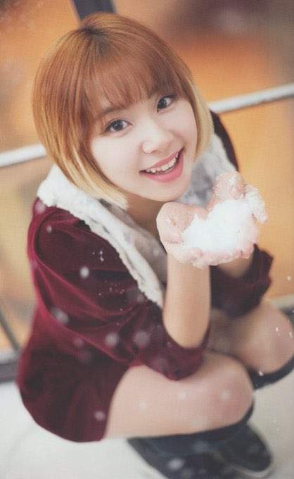 Anyways here’s a thread of Son Chaeyoung