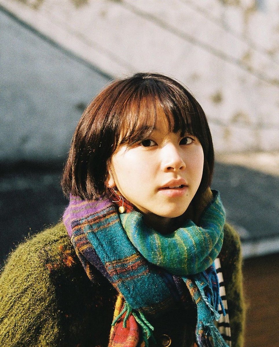 Anyways here’s a thread of Son Chaeyoung