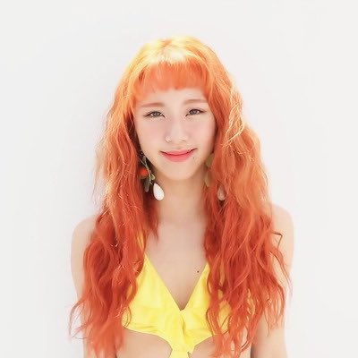 Anyways here’s a thread of Son Chaeyoung
