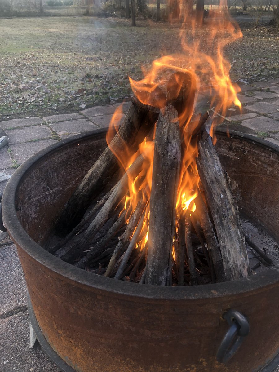 Hooderman's tweet photo. 40s in indiana weather https://t.co/qqg4S7hWn5