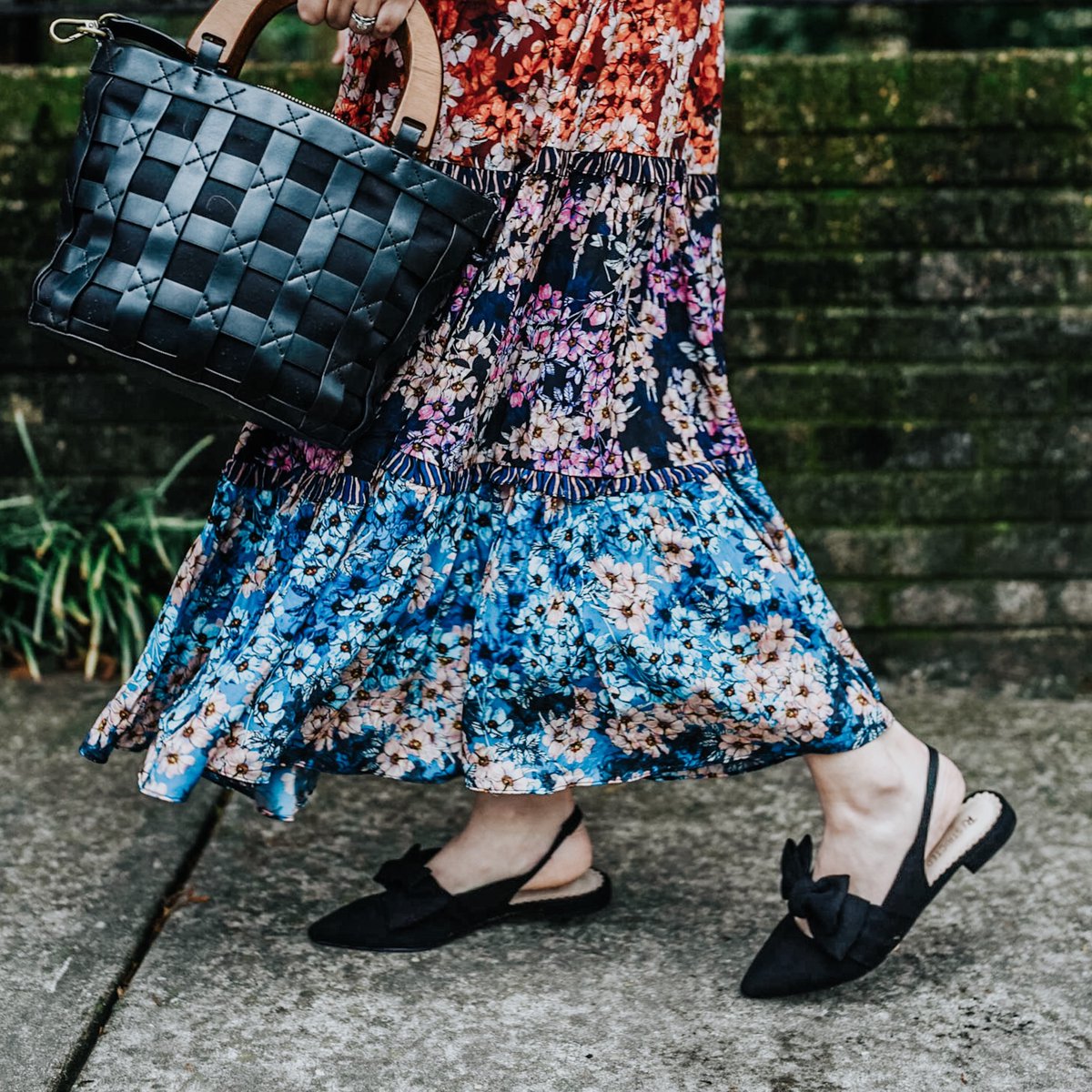Spring into a new season with our Cookie flats. + Shop the Flash Sale, 50% off full priced styles w/code FLASHSALE50 now - 3/17: bit.ly/2lkVZea

📷: <a href="/lonestar/">lonestar</a>.looking.glass
