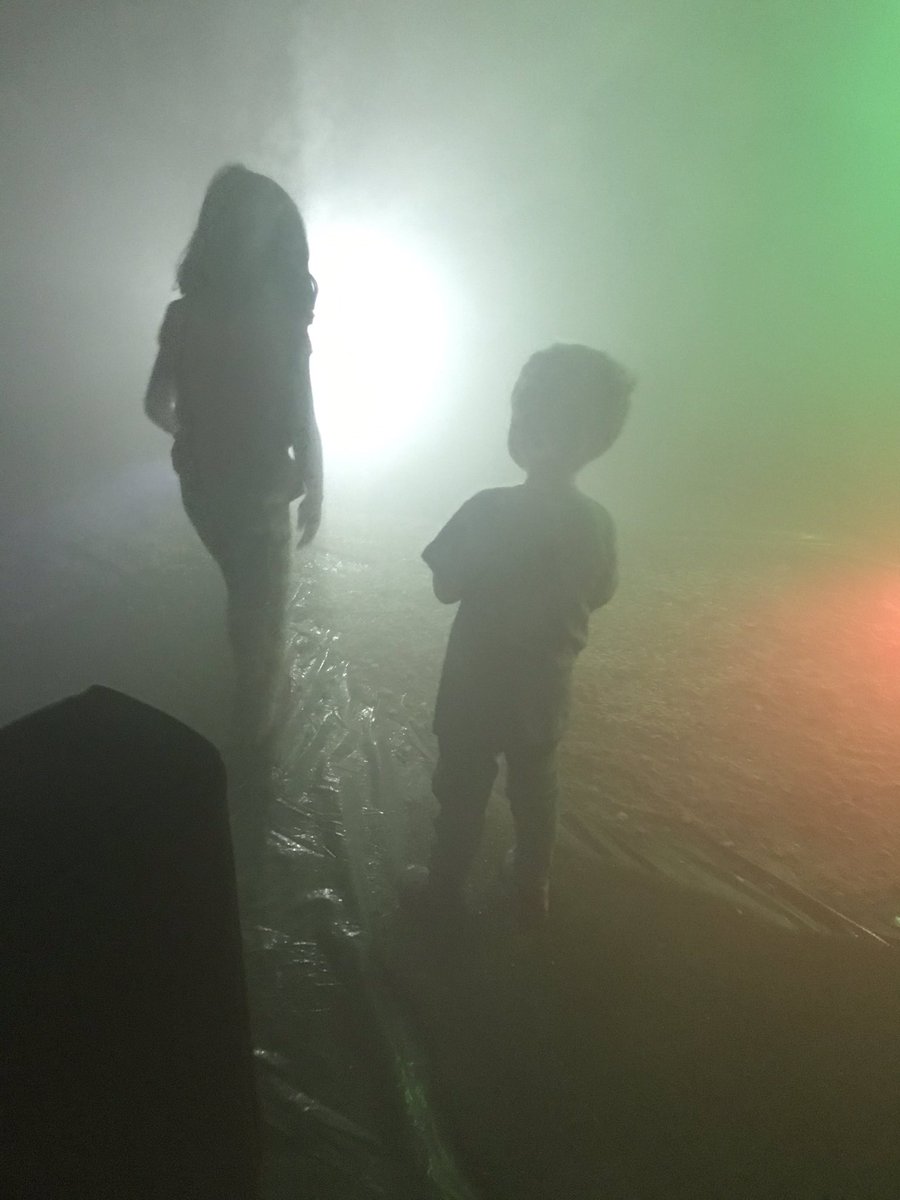 anjgoswami's tweet image. #QuarantineParenting tip: if you have a metal detector, you can easily convert your living room fossil dig site into a treasure hunt for hours of wholesome entertainment. After bedtime, it also works for recreating scenes from Aliens, Star Wars, Terminator, etc. #DayOne