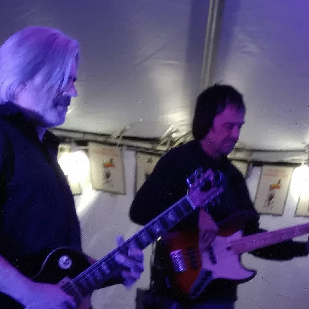 LiveMusicAgent's tweet photo. And finally, our headliner #TheFilterKings ! @DougHenthorn @FrankBradford #ChrisStone #TimBerry #thehealingsixes #JasonBonham #JoeBonamassa @wrightbrosband @HenryLeeSummer1 this is a Powerhouse of talent, all coming out of @IndianapolisIN_ ! 15 years, long time friends! ❤ https://t.co/gBthKWtDS1