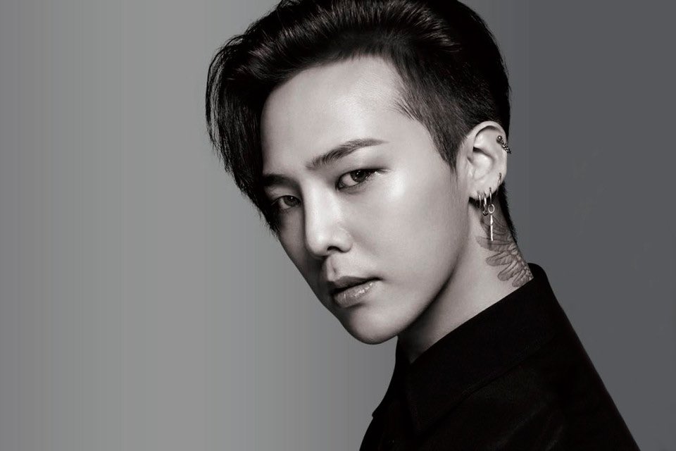 baesungg's tweet photo. BREAKING: Kwon Ji-Yong also known as G-Dragon of BIGBANG has tested positive for being the King of Kpop since 1994. https://t.co/5RxZGwUuuN