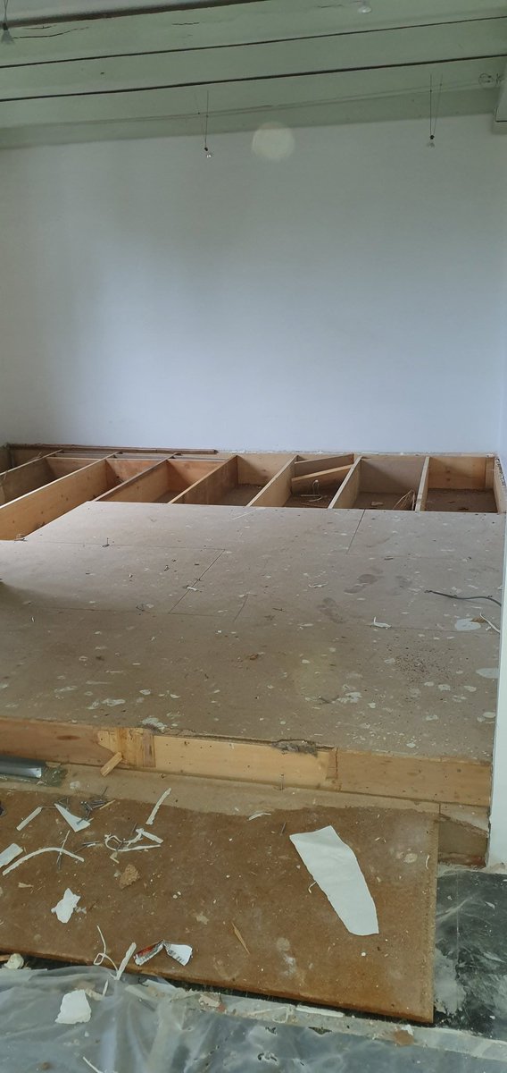 Bossert_Renov's tweet photo. Rénovation d'intérieur 
Pose de parquet 
Peinture 

Devis et déplacements gratuits 
https://t.co/D16W94M7i0 

#rénovation #peinture #parquet https://t.co/ABV7p2bF5M