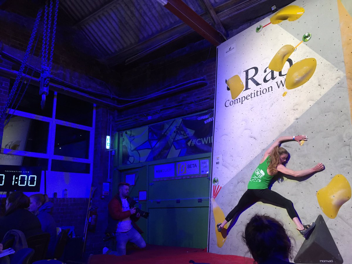 ClimbingWorks's tweet photo. A minute left on the clock for Hannah Slaney and Jim Pope #CWIF2020 https://t.co/dCjeFtQl2C