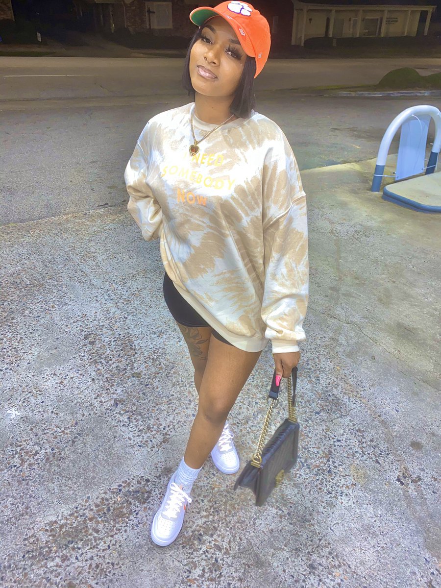 iamdionsha's tweet photo. Bitches Bite Me So Hard, Had To Put Them On A Diet ....🚼 #WholeWeight https://t.co/jmYVU915Py