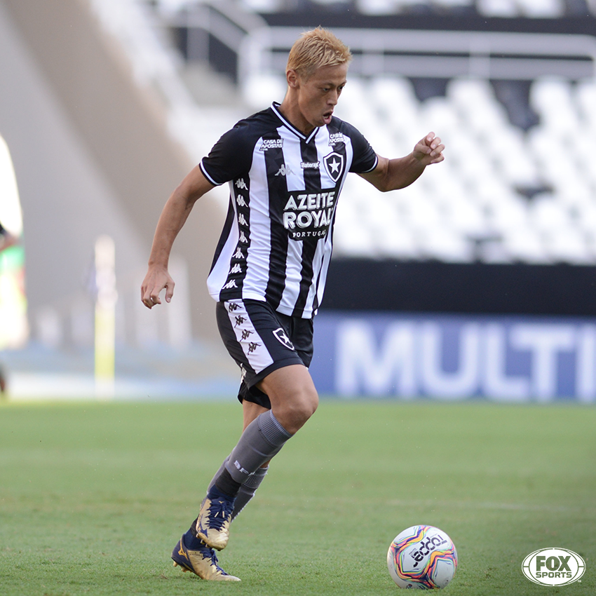 SportsCenterBR's tweet photo. ⚫🌟🔥 MAL ESTREOU E JÁ TEVE GOL DO JAPONÊS! https://t.co/l1jBjs7RQb