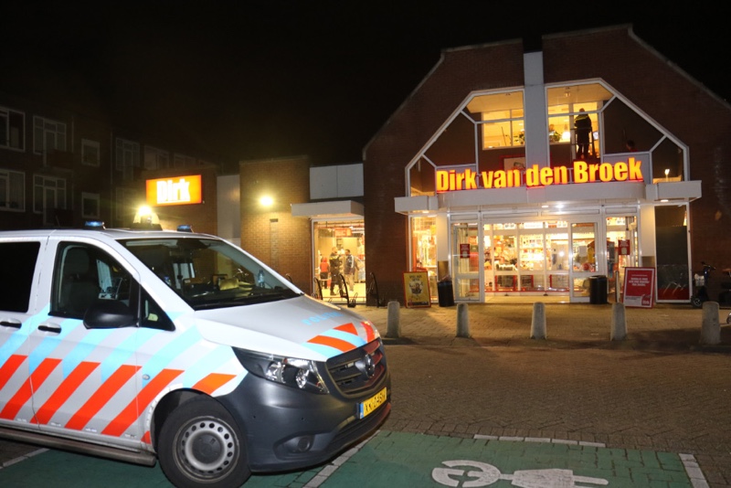 NU ONLINE: 19-jarige gewond aan hand bij steekpartij Jan Steenstraat Rotterdam..