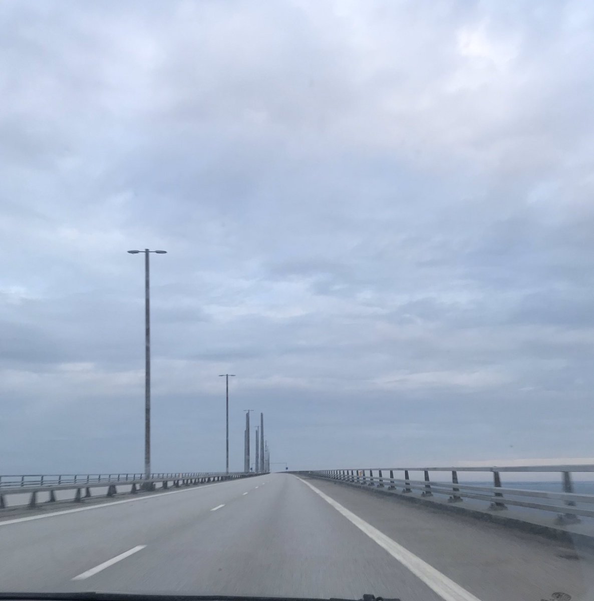 Öde Öresundsbro.
Skönt att vara på svensk mark igen.