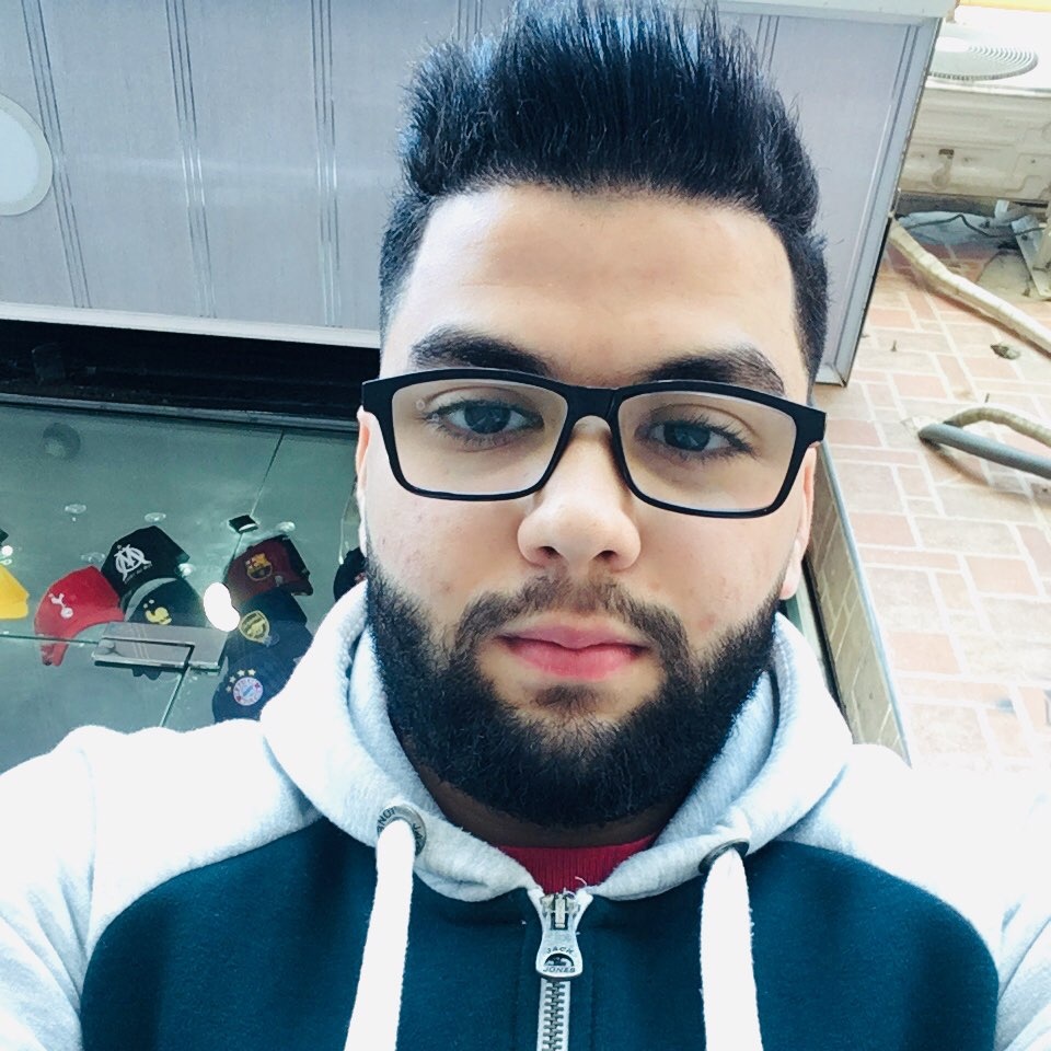 riache_mizou's tweet photo. #NouvellePhotoDeProfil https://t.co/BsjMI5Gim7