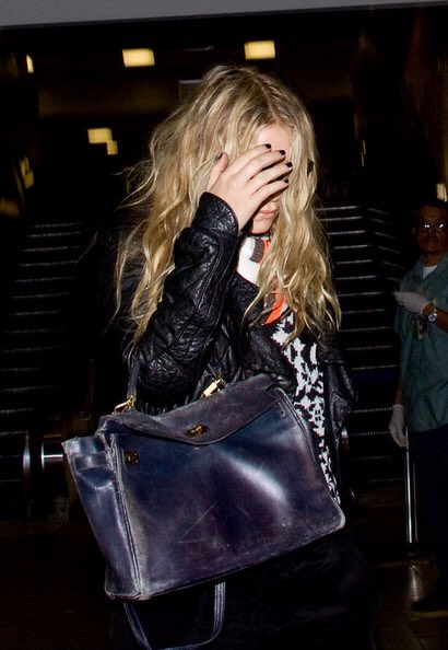 k on X: mary-kate olsen + her old beat up hermés kelly