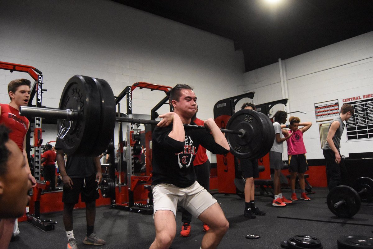 connerwill20's tweet photo. Lift A Thon💪🏼 https://t.co/GYEC6A1OnR