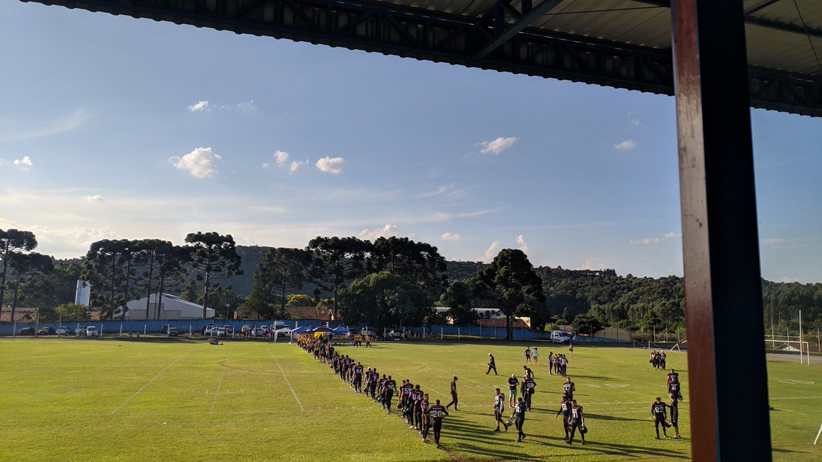 RaptorsFA's tweet photo. Final de jogo, vitória do Guardian Saints pelo placar de 40 a 00. Parabéns para o @guardian_saints e bom retorno. A equipe do Raptors volta a campo no próximo 29 quando enfrentará a equipe dos Bárbaros na última rodada da fase de grupos do paranaense 2020. https://t.co/GZtMmfe6sa
