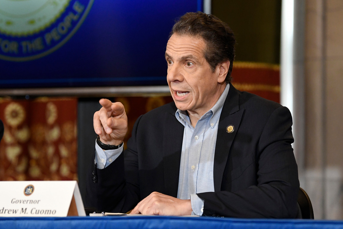 nypost's tweet image. Cuomo urges NYC to shut down schools trib.al/VUDF8Kp