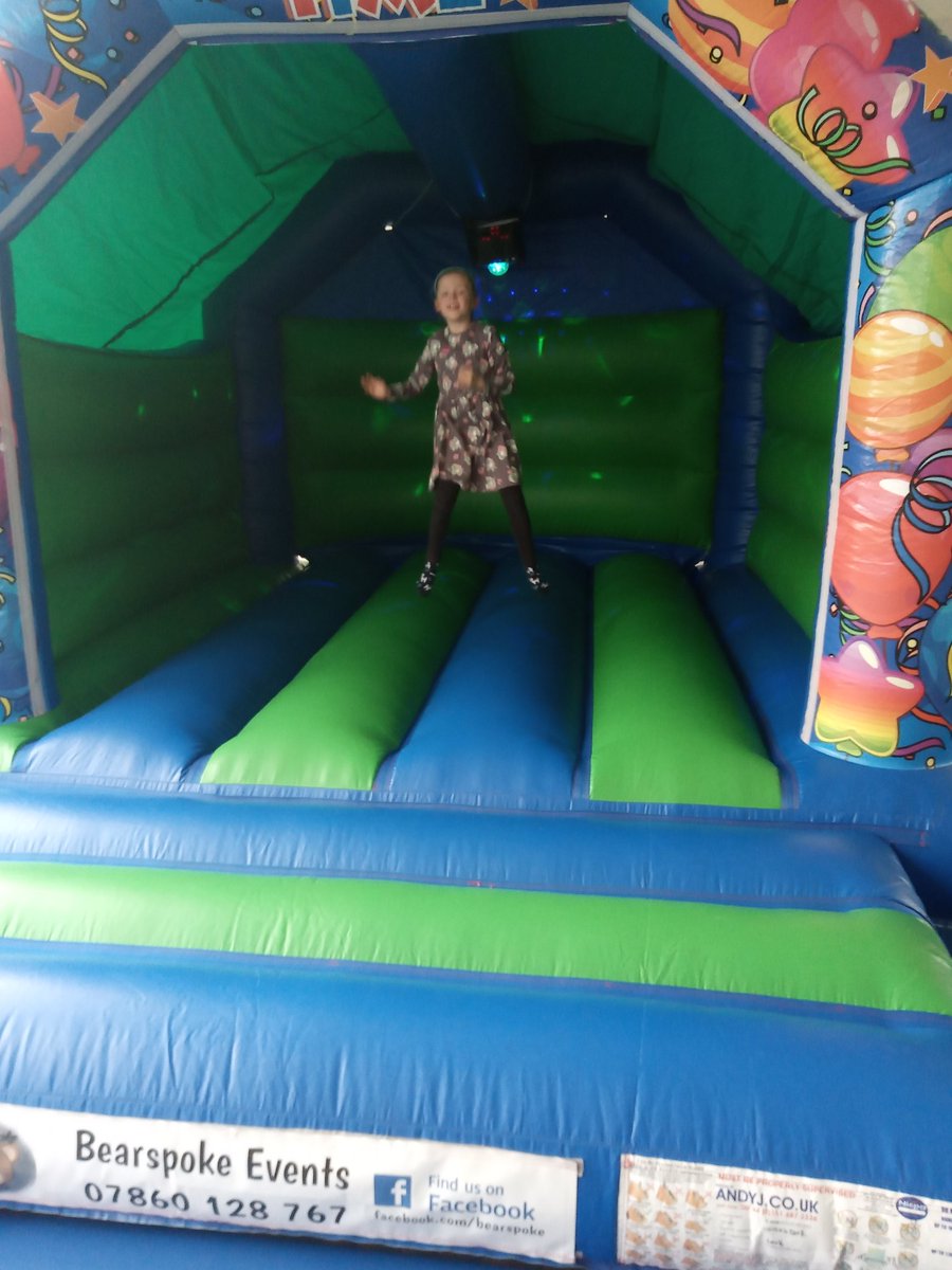 MattWilkinson79's tweet photo. £1500 raised today for @_SmallestThings and @Tommys_baby with cake sale and raffle. Its tough everywhere with this virus but hopefully today we made people smile, laugh and help a great cause #prematurerockstar2020 #Samlegacy https://t.co/hMJJgJtoeh