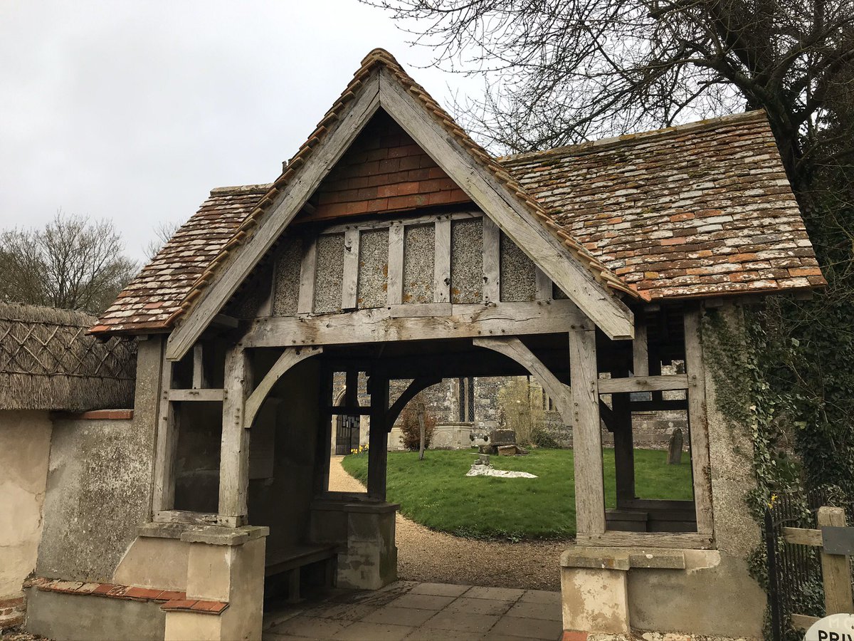alanpjeans's tweet photo. Always enjoy a #BreakfastChurch Enford’s was really good this morning. The memorial Lychgate is worth studying... #WeWillRememberThem https://t.co/VIbCtXHDN1