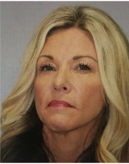 lorivallow tweet media