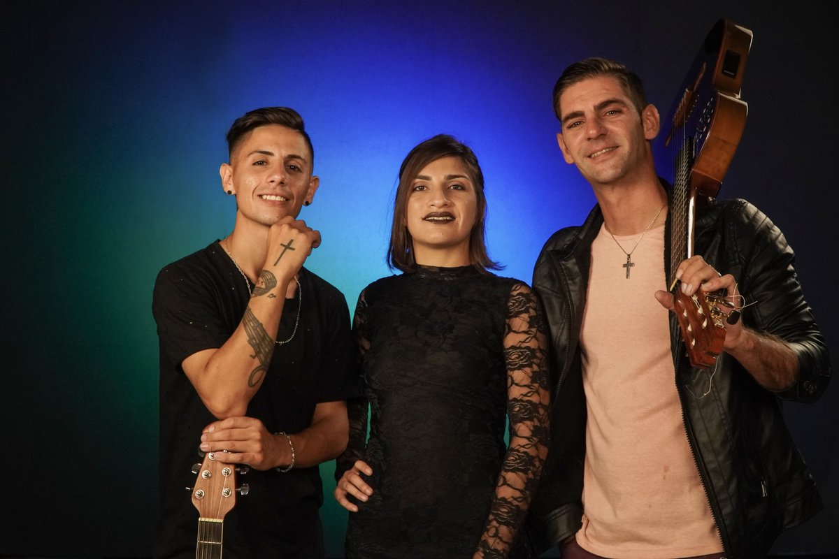 Estamos realmente muy ansiosos por mostrarles nuestro nuevo trabajo... en dias nomas ya vamos a poder compartirlo con ustedes!! Gracias por acompañarnos desde siempre! #Vero #Chris #Tincho