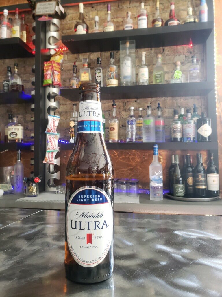 LeadwayTavern's tweet photo. Cure for the Sunday Blues 🍻 
•
#SundayFunday #Sunday #SundayBlues #Party 
•
#Leadway #LeadwayTavern #LeadwayTavernAndLiquors #BoozeHoundz #Booze #Bowmanville #Chicago #Illinois #ChooseChicago #LakeMichigan #Andersonville #Beers #Bar #Tavern #BarLife #GoodTimes #YummyFood #Fun https://t.co/Ds7lVG4igl