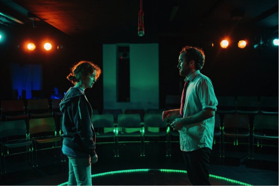 TheReviewsHub's tweet photo. #THEATRE #REVIEW Fireworks @VAULTFestival ⭐️⭐️⭐️⭐️' for a show that ponders the beginning of life, it ends on the perfect Big Bang' @FireworksShow 
#London
https://t.co/cUwzO7BEW8 https://t.co/wtxaStc8s8