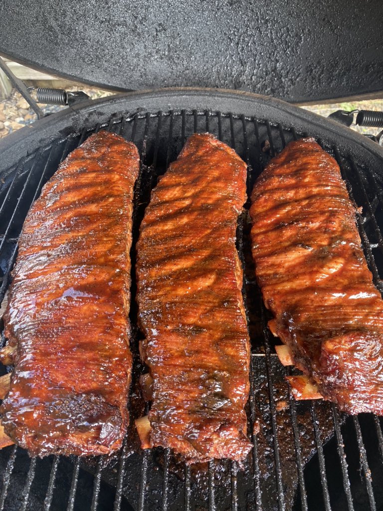 Aggs03's tweet photo. Setting that glaze! #MoneyShot #BBQLyfe #YeeYeee https://t.co/yVX1gYxnCD