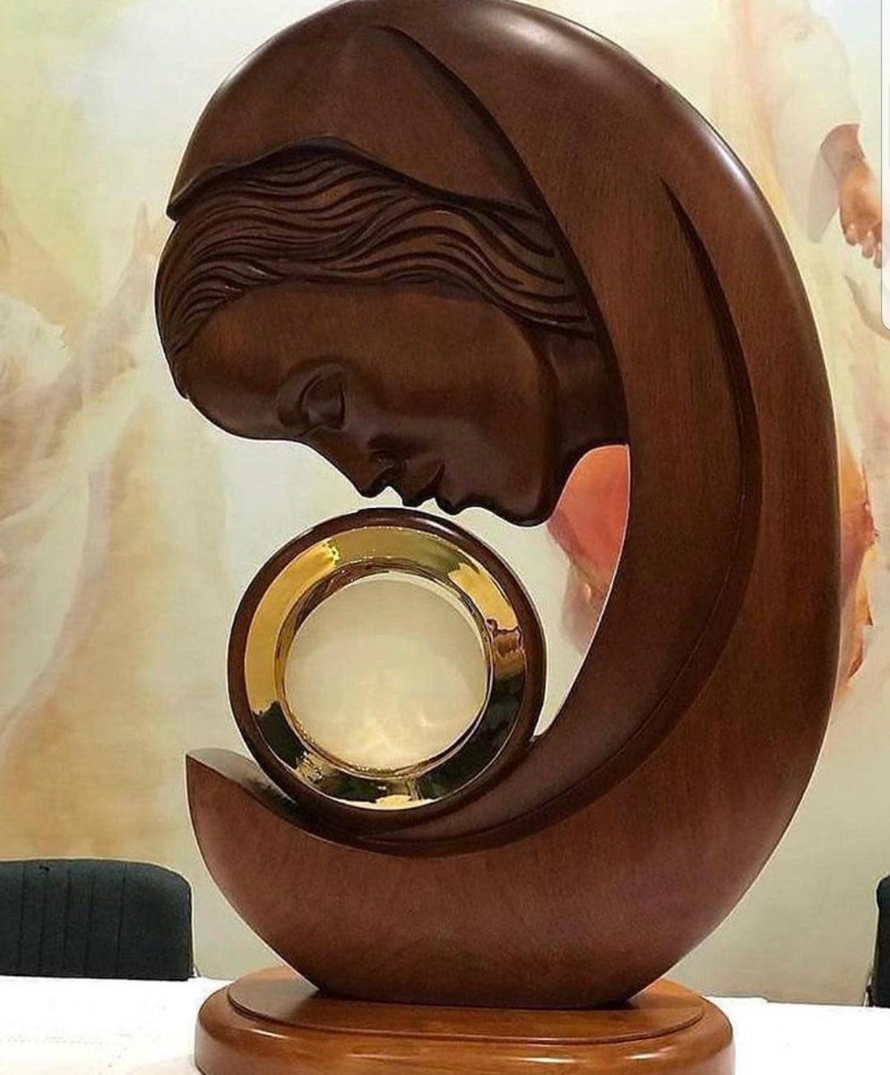 <a href="/claorellano/">claudio orellano</a> Amorosa...querida Madre.... nos protege. Hay que pedirle mediante la oración,que "venga siempre"... interceda ante su Hijo... y pedirle a José también.