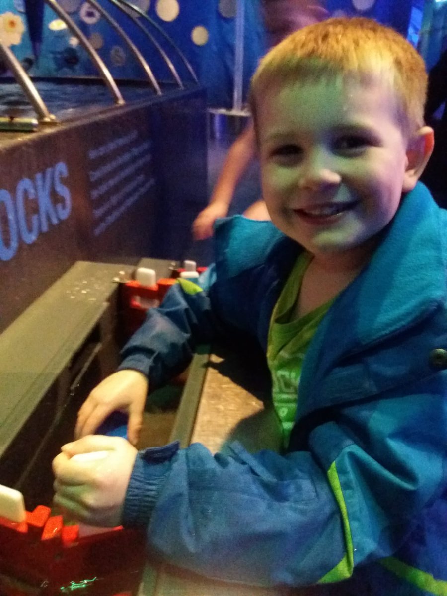 HelenDi19087765's tweet photo. @abpssch @MagnaScience
These guys had a great time exploring all things science at Magna Science Adventure Centre for their homework. #ABPSScienceSelfie https://t.co/V6BAs5bz34